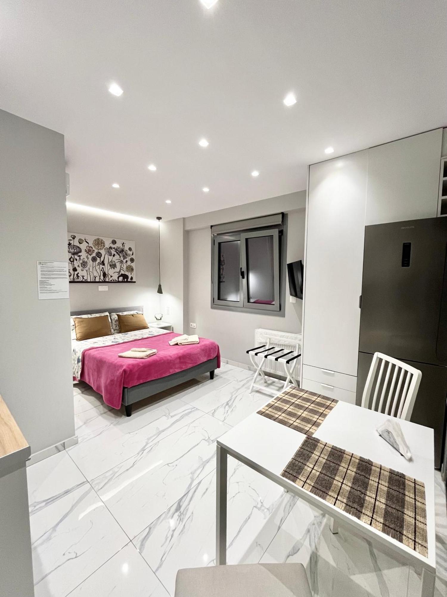 Blueline Apartment 2 Lutráki Kültér fotó