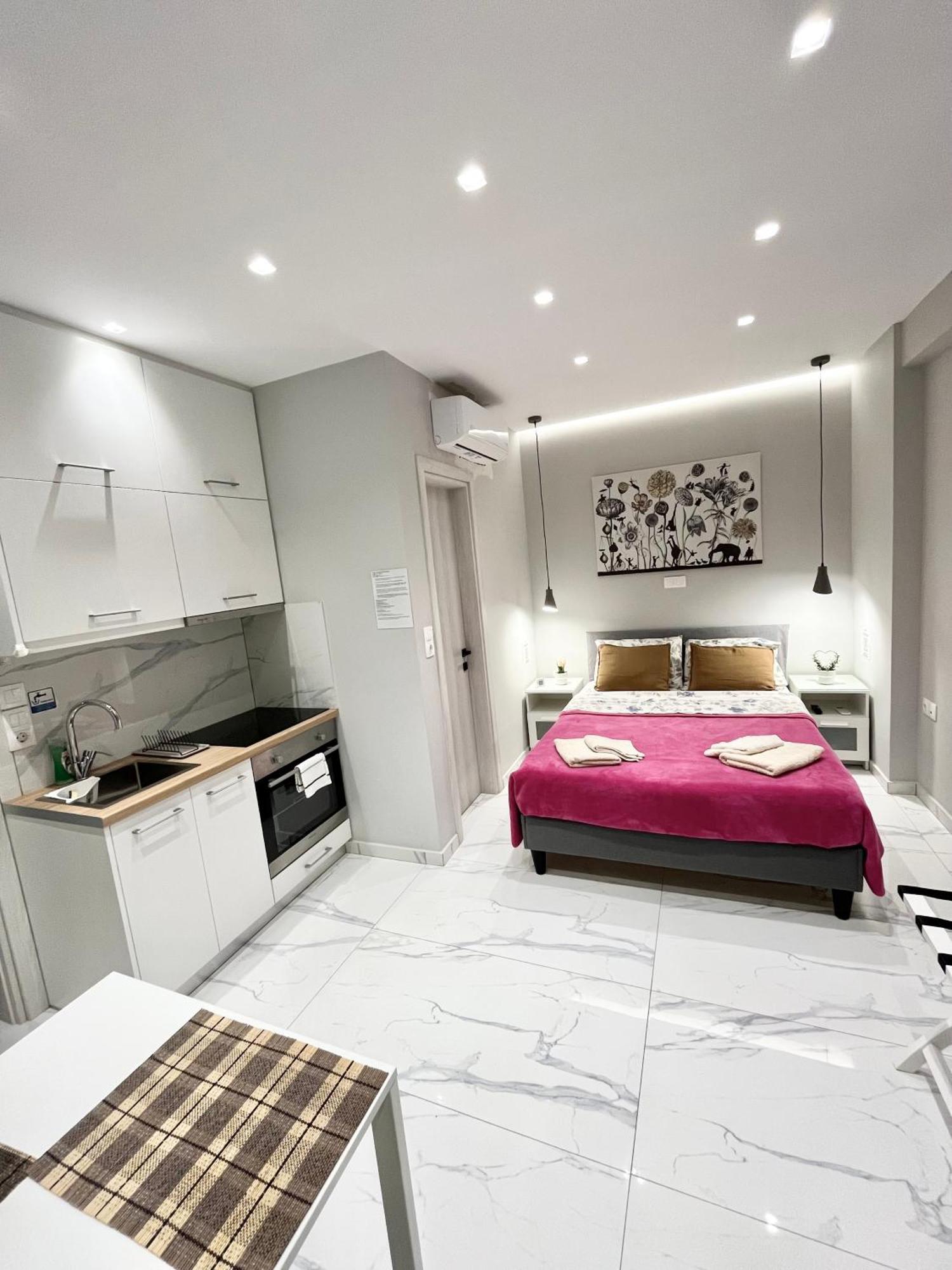 Blueline Apartment 2 Lutráki Kültér fotó