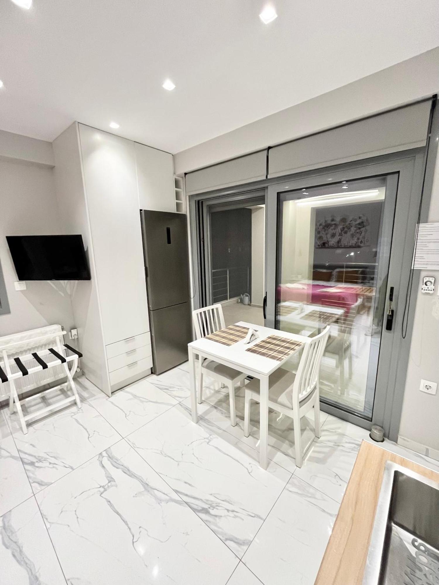 Blueline Apartment 2 Lutráki Kültér fotó