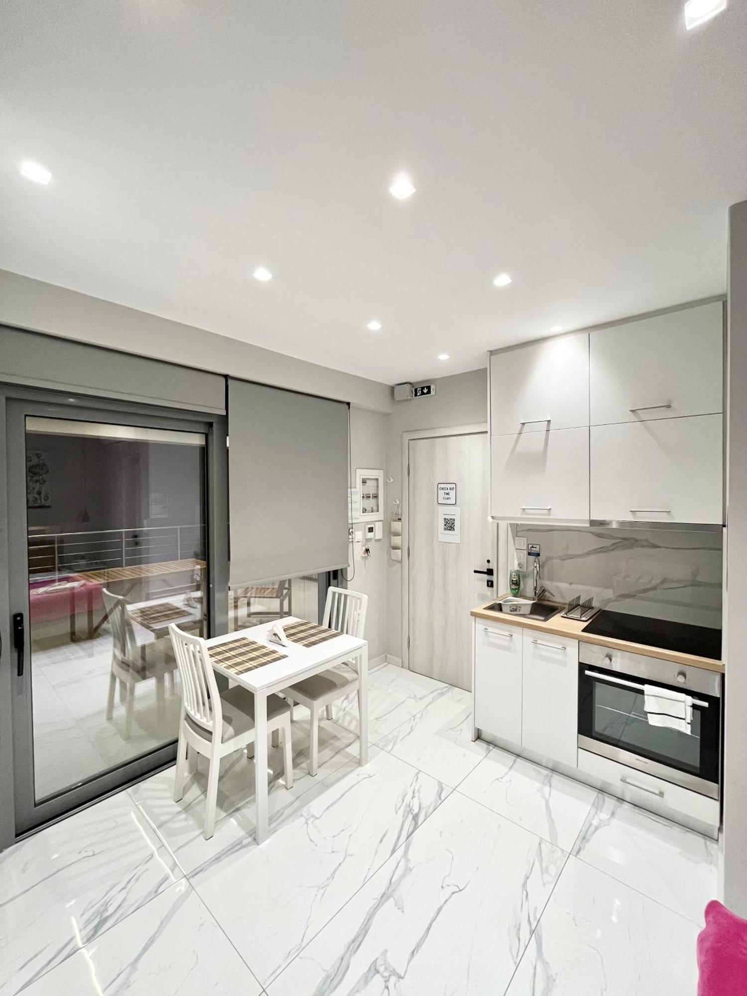 Blueline Apartment 2 Lutráki Kültér fotó